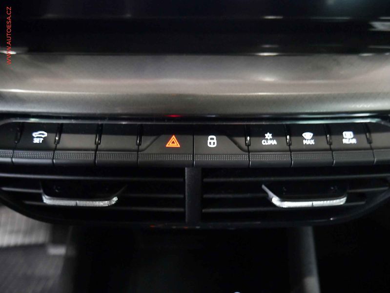Škoda Octavia (2021) 2.0TDi, 2.maj,ČR, Ambition - fotka 21 z 21