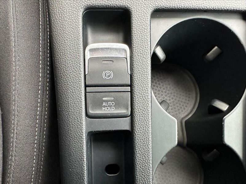 Volkswagen Passat 1,4 TSI 110kW-MANUAL!! - fotka 28 z 37