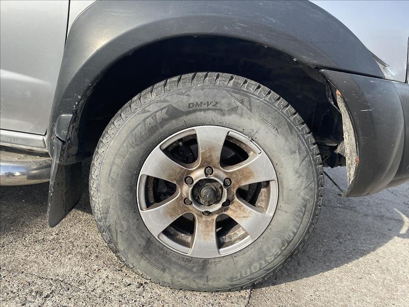 Nissan Navara 2,5  98 kW*King Cab*nová STK - fotka 27 z 28