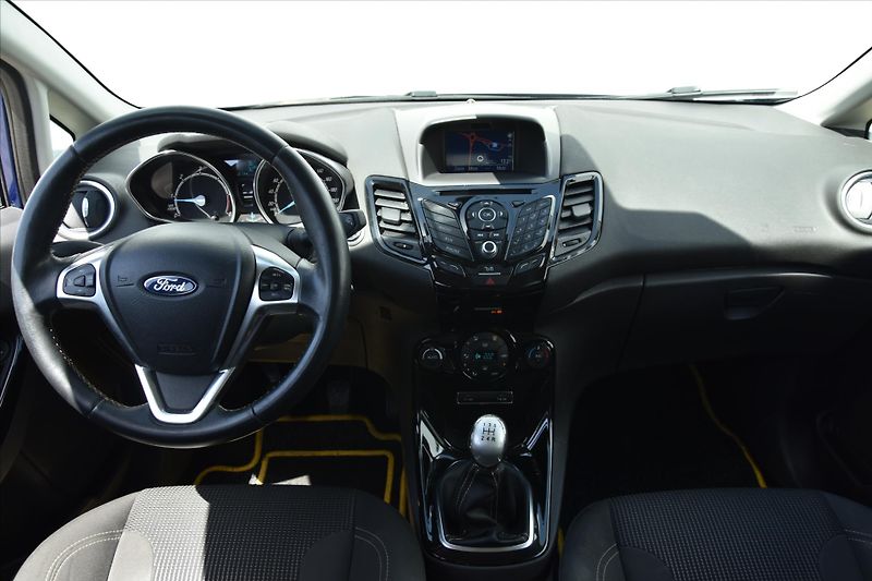 Ford Fiesta 1.5TDCi TITANIUM SERVIS. KN. - fotka 12 z 21