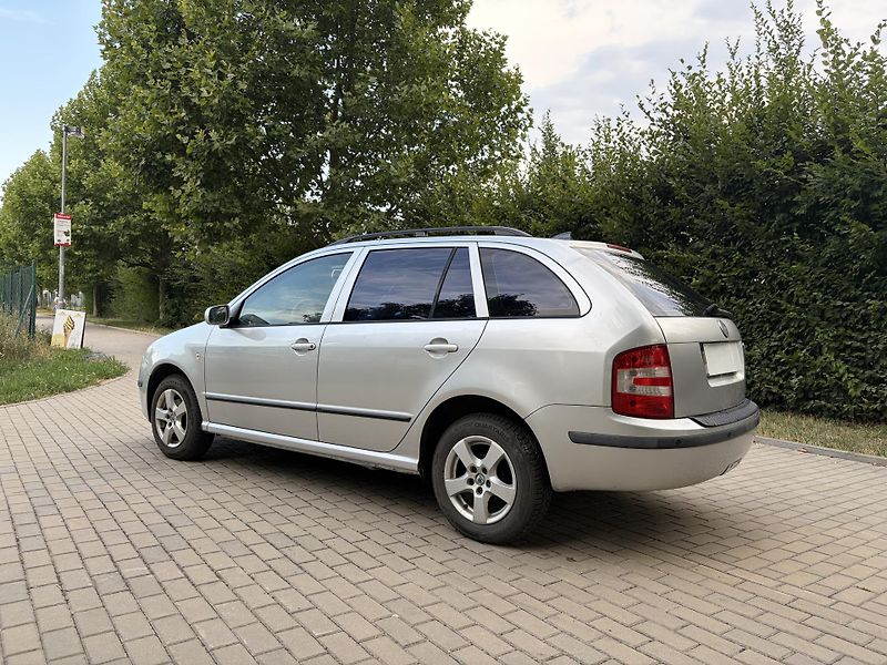 Škoda Fabia 1.4 16V - fotka 7 z 28