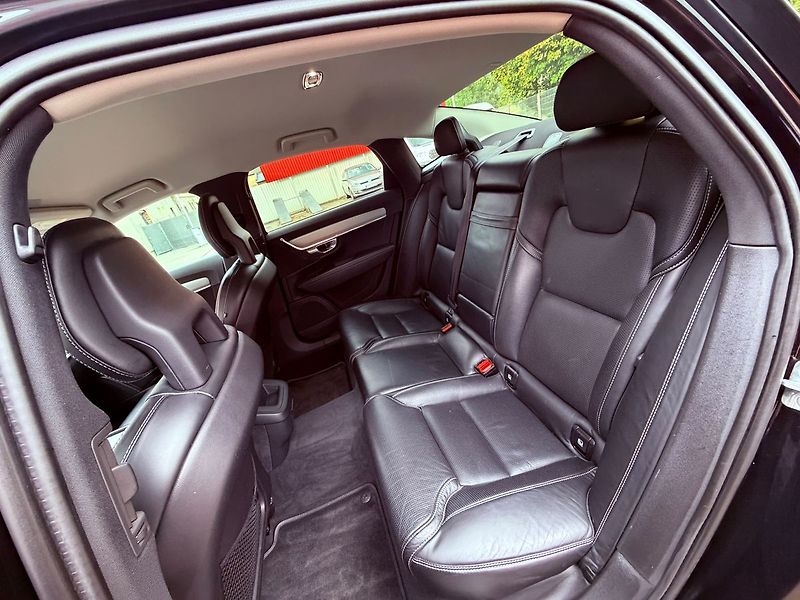 Volvo S90 D5 AWD Inscription Aut., ČR - fotka 13 z 32