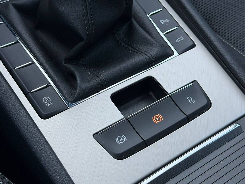 Škoda Superb Style 1,5 TSI 110 kW 6° MP - fotka 12 z 32
