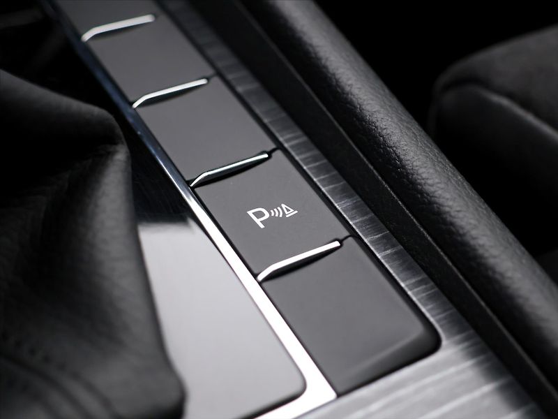 Škoda Superb iV 1,4 TSI 160kW Style DSG DPH - fotka 33 z 44