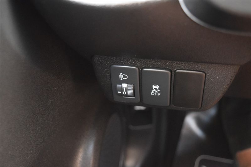 Honda Jazz 1,2 i 66KW ALU KLIMA NÍZKÉ KM - fotka 20 z 35