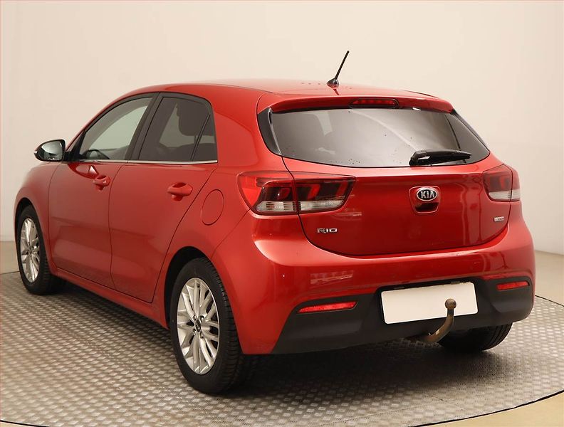 Kia Rio (2017) 1.0 T-GDI, Serv.kniha - fotka 4 z 18