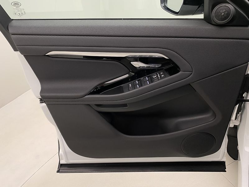 Land Rover Range Rover Evoque P160 AUT REZERVACE - fotka 7 z 37