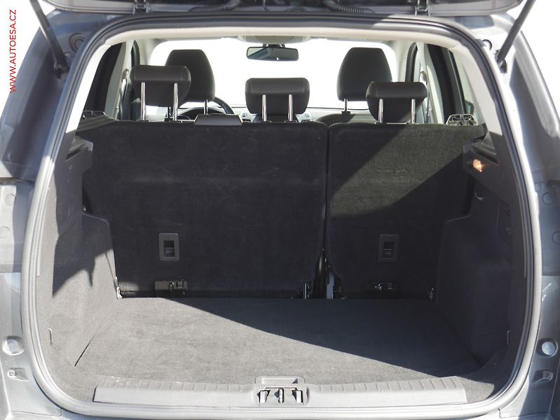 Ford Kuga (2017) 2.0 TDCI 4x4, 2.maj,ČR, navi - fotka 7 z 18