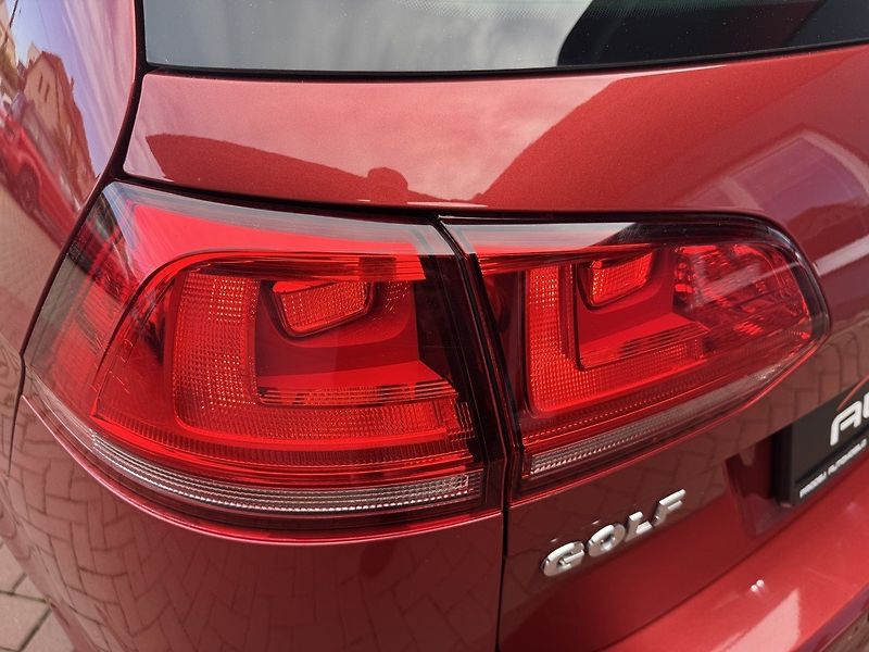 Volkswagen Golf (2016) 1.4TSi Lounge Navi Digi Klima - fotka 44 z 49
