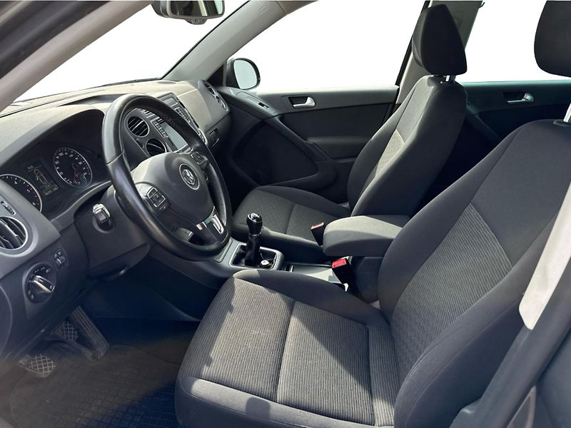 Volkswagen Tiguan 2.0 TDI  81 kw Trend & Fun - fotka 11 z 19