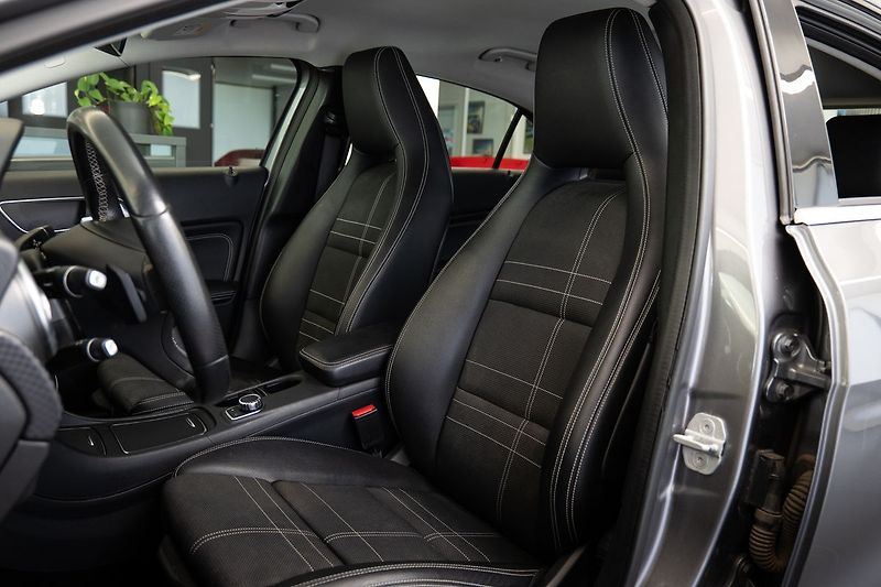 Mercedes-Benz Třídy A 180d - fotka 8 z 16