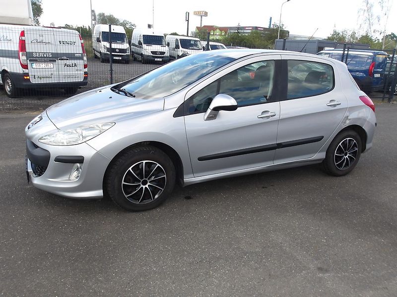 Peugeot 308 1,6i NAJ.170000km !!! - fotka 4 z 27