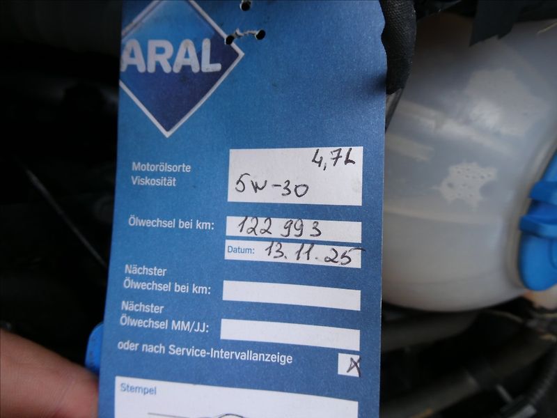Volkswagen Touran 1,6 TDi 77kW CUP,7.míst,naviga - fotka 39 z 46