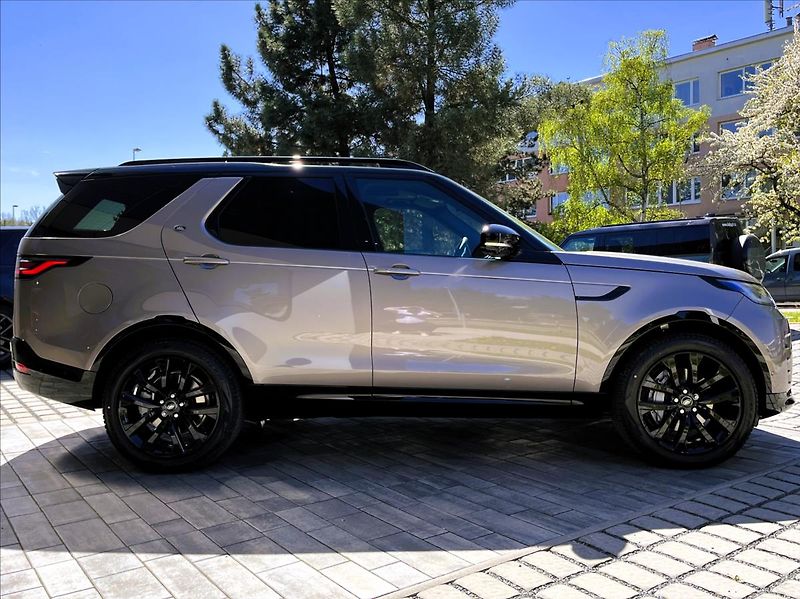 Land Rover Discovery (2026) 3,0 D250 DYNAMIC SE AWD - fotka 10 z 41