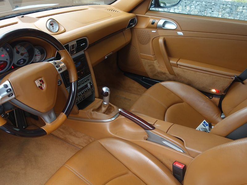 Porsche 911 (2007) TURBO*353KW*MANUÁL*REZERV!!!! - fotka 22 z 50