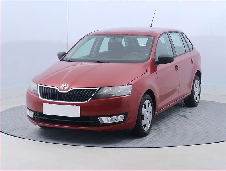 Škoda Rapid (2014) Spaceback 1.2 TSI - fotka 2 z 14