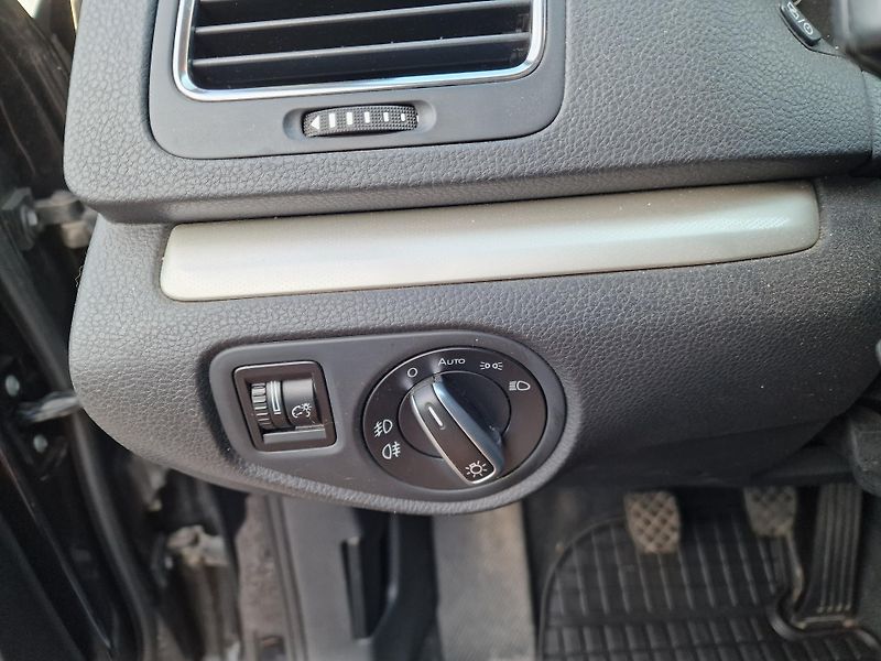 Seat Alhambra 2,0TDI 103KW HIGHLINE WEBASTO  - fotka 17 z 19
