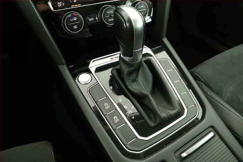 Volkswagen Passat (2017) Highline 2.0 TDI, 4X4 - fotka 13 z 17