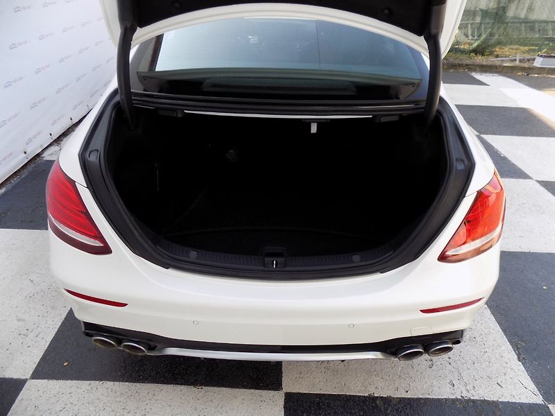 Mercedes-Benz Třídy E (2019) 53AMG/4-Matic/1.Maj.ČR/Led/ - fotka 8 z 48