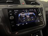 Volkswagen Tiguan 2,0 TDi  DSG R-Line IQ Light K - náhled 36