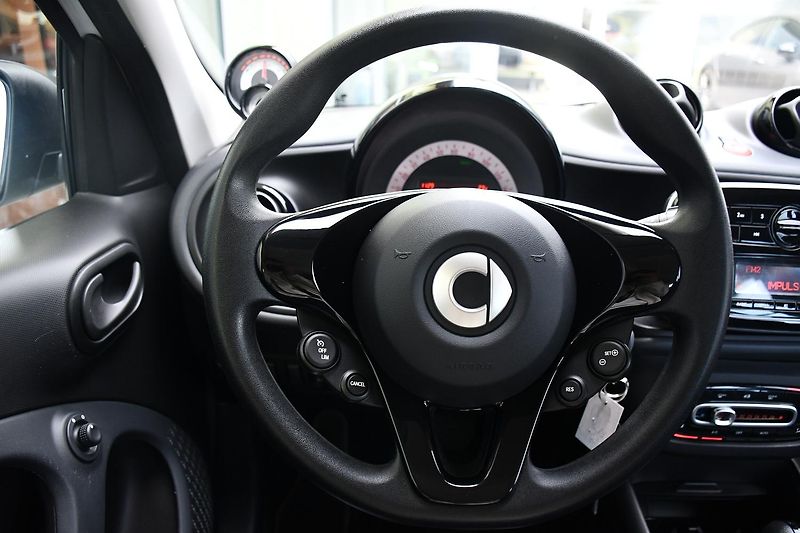 Smart Forfour EQ ESSENTIAL 5d - fotka 21 z 30