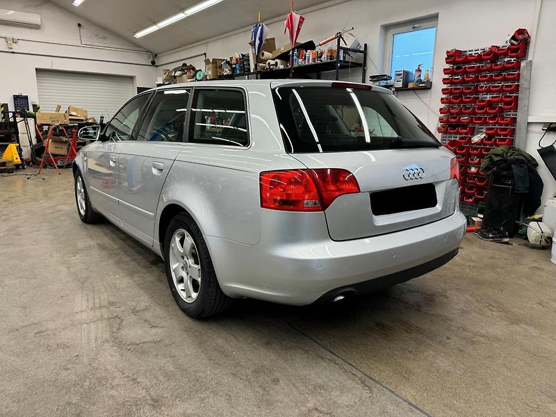Audi A4 Avant 3.0 TDi quattro 150 kW - fotka 3 z 13