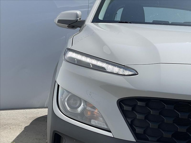 Hyundai Kona 1,0 T-GDI DCT Comfort PDC - fotka 20 z 23