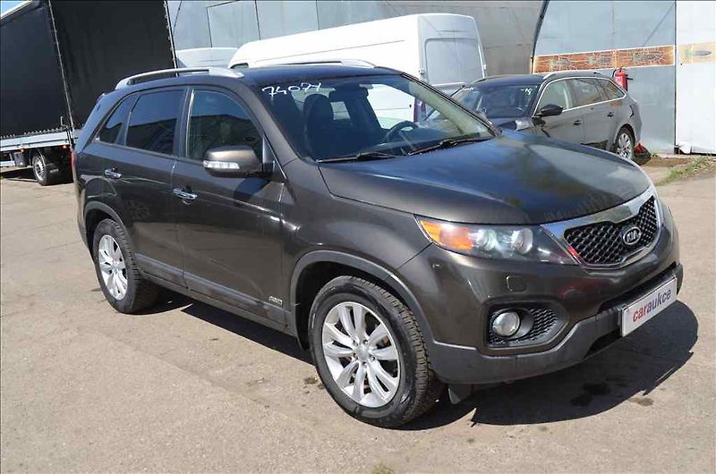 Kia Sorento (2012) 2,2 CRDI AWD - fotka 3 z 21