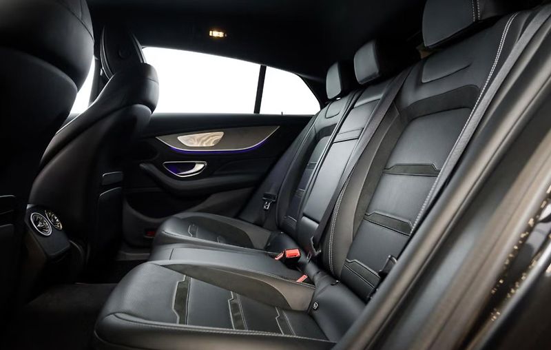 Mercedes-Benz AMG GT 43 4M  Větrání a pamět sedadel - fotka 21 z 21