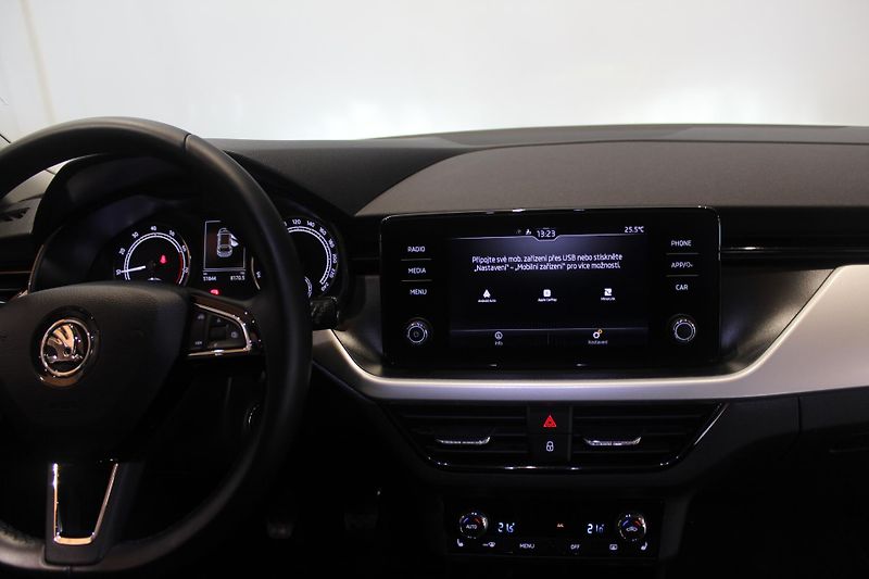 Škoda Scala (2020) 1.0TSI85kW Style+ Matrix - fotka 32 z 37