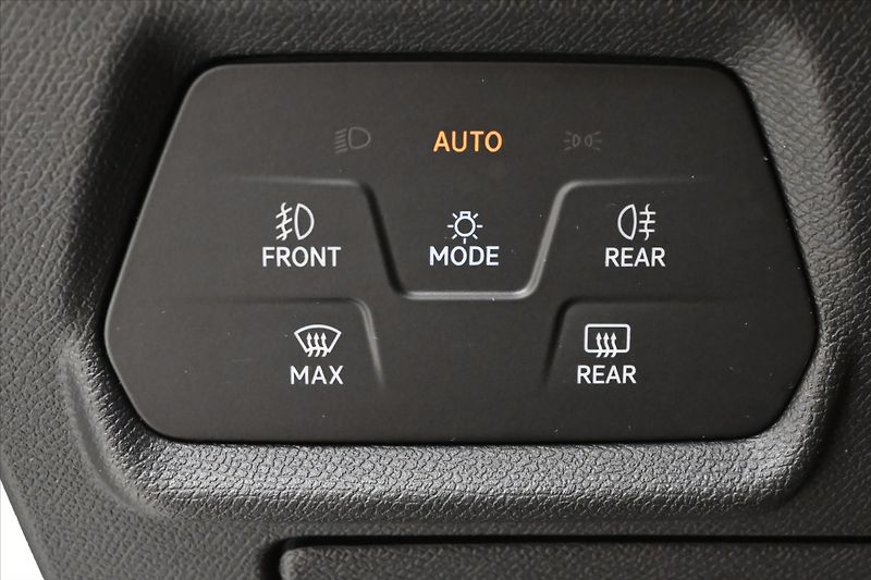 Cupra Formentor 2,0 TDI 110kW DSG 4x4 Záruka a - fotka 26 z 31