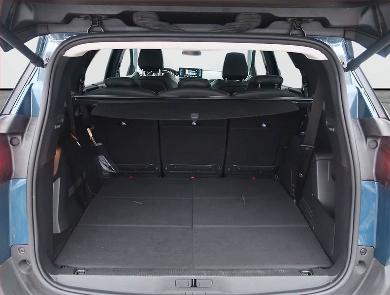 Peugeot 5008 (2021) Allure 1.5 BlueHDi - fotka 13 z 25