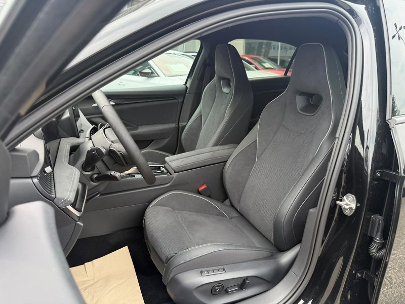 Škoda Superb Sportline 1,5 TSI iV 200 kW DS - fotka 8 z 27
