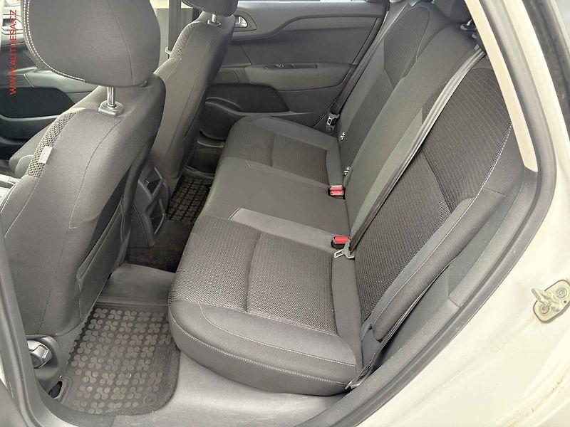 Citroën C4 (2016) 1.6HDi, ČR, AC, park.asist - fotka 10 z 16