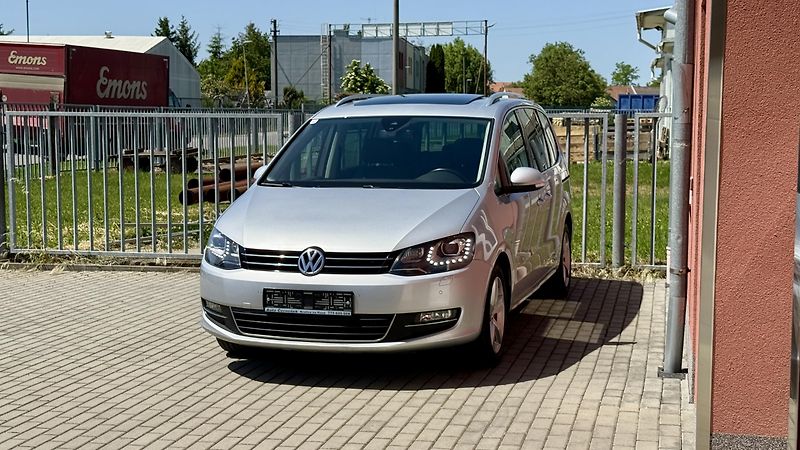Volkswagen Sharan 2.0TSi*147kW*DSG*7MÍST*WEBASTO - fotka 27 z 27