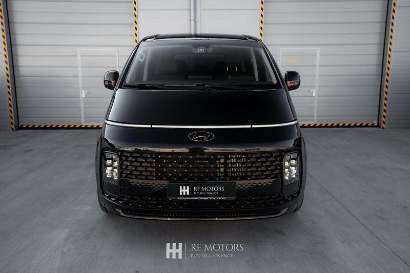 Hyundai Staria (2023) 2.2 CRDi Luxury 4x4 130kW - fotka 3 z 54
