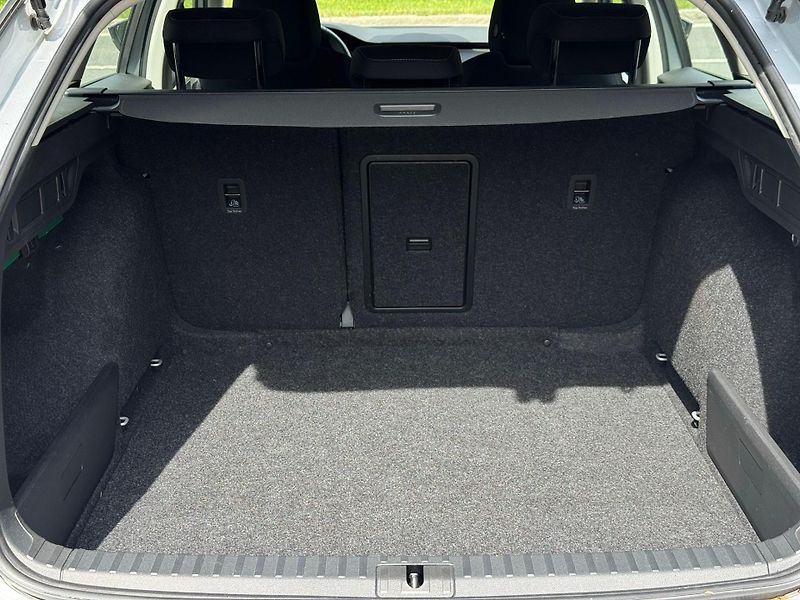 Škoda Octavia 2.0  1.MAJ.ČR NEHAVAR. ZÁRUKA - fotka 8 z 22