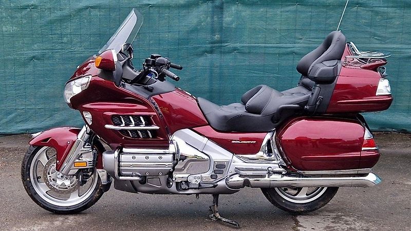 Honda GL 1800/ČR/1.majitel/4365km !! - fotka 3 z 24