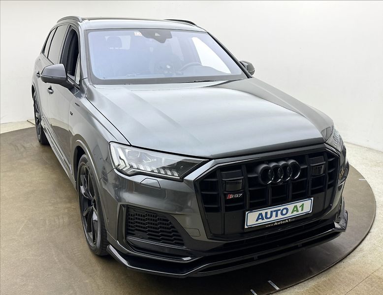 Audi SQ7 4,0 CERAMIC 7MÍST NV MASÁŽ TZ - fotka 3 z 53