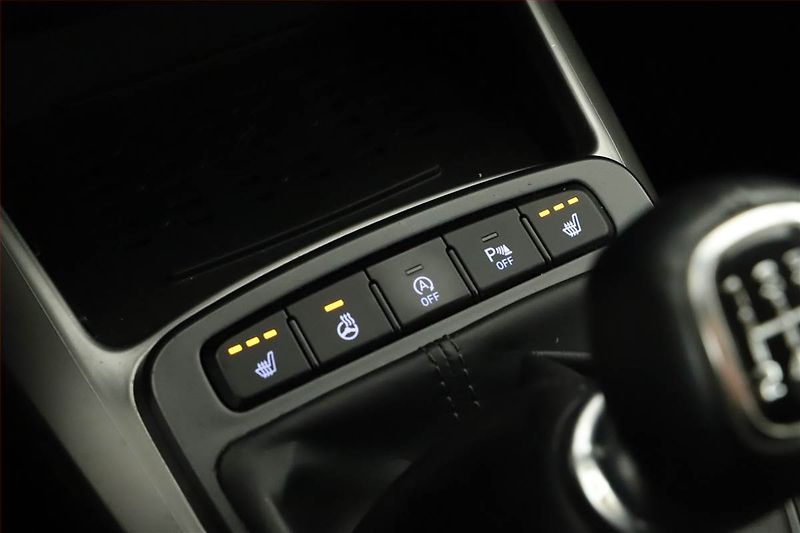 Hyundai i10 (2021) 1.0, ČR,1.maj, Tempomat - fotka 11 z 13