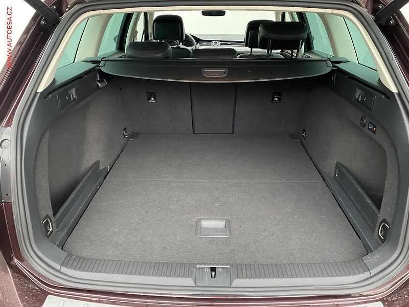 Volkswagen Passat (2015) 2.0 TDi, ČR, Highline, LED - fotka 7 z 18