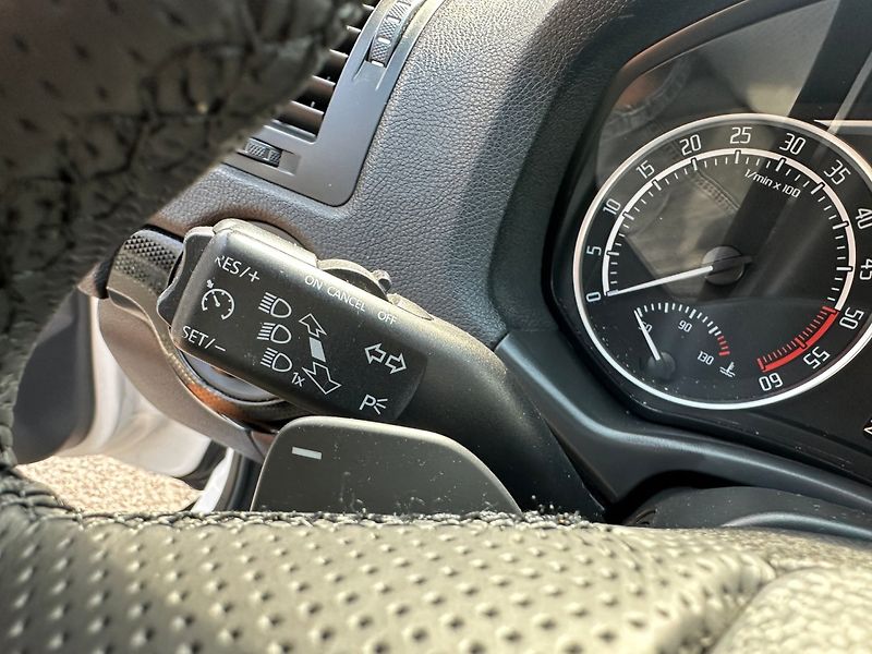Škoda Octavia (2012) RS 2,0TDI 125kw DSG - fotka 18 z 32