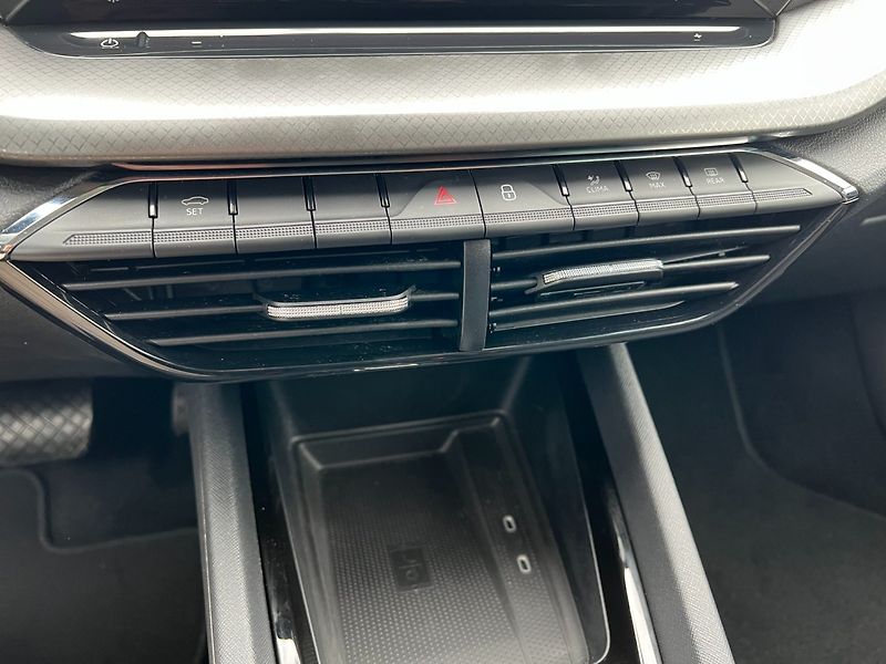 Škoda Octavia (2024) 1.5 TSI e-TEC 110kW DSG - fotka 16 z 39