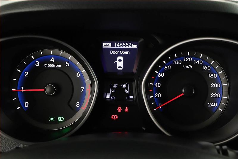 Hyundai i30 (2014) 1.6 GDI, Serv.kniha, Tempomat - fotka 8 z 13