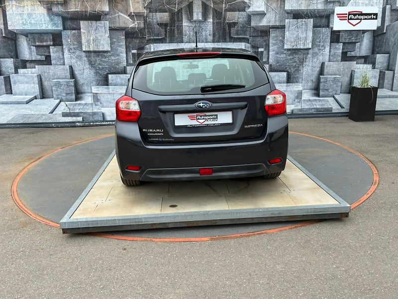 Subaru Impreza (2013) 1.6i, 84KW, 4x4 - fotka 7 z 23