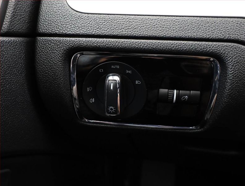 Škoda Superb (2013) 2.0 TDI, 4X4, Automat - fotka 16 z 18