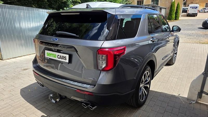 Ford Explorer (2021) 3.0 EcoBoost 336 kW PHEV 7míst - fotka 5 z 47