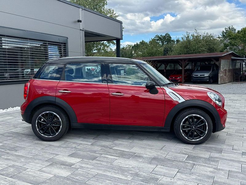 Mini Countryman (2015) 1,6 D 82 Kw - fotka 4 z 33