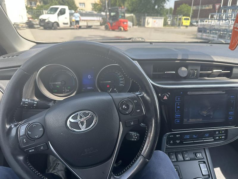 Toyota Auris (2017) - fotka 13 z 15
