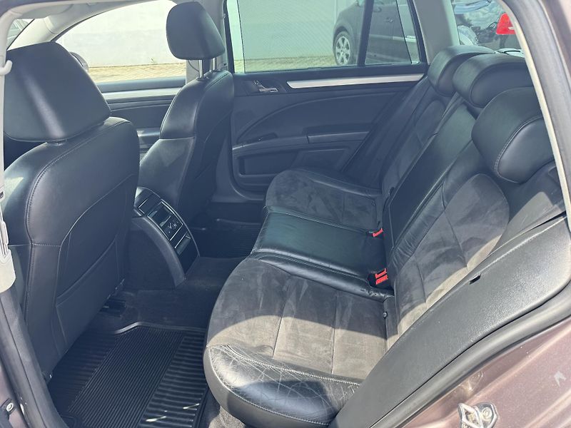 Škoda Superb 2,0TDi 4x4 KOMBI - fotka 10 z 24